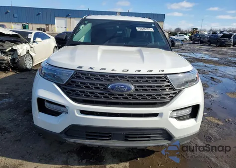 2022 Ford Explorer Xlt z USA, uszkodzony, nr VIN 1FMSK8DH8NGA55324